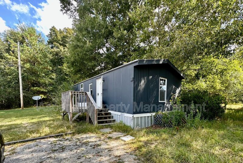 65 El Fredda Ln in Ringgold, GA - Building Photo