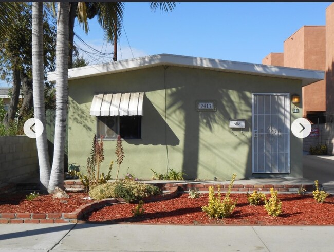 9417 Rose St, Unit 5 in Bellflower, CA - Building Photo - Building Photo