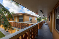 Oceanmar Apartments in Hialeah, FL - Foto de edificio - Building Photo