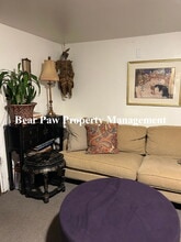 32993 Snowshoe Rd in Evergreen, CO - Building Photo - Building Photo