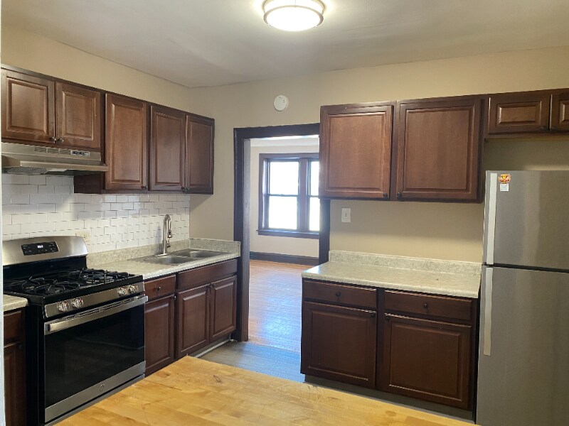 6501 S Maplewood Ave-Unit -6501-1 in Chicago, IL - Building Photo