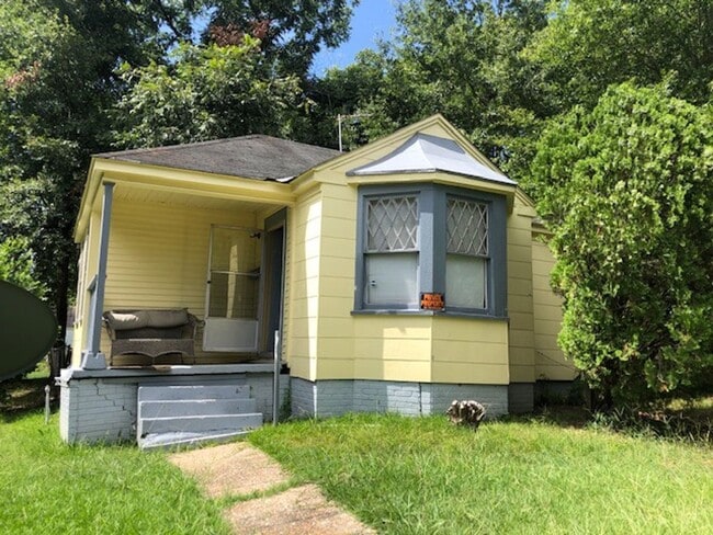 property at 1501 Belwood St