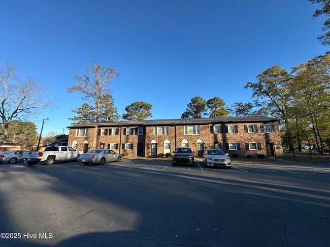 property at 126 Stratton Pl