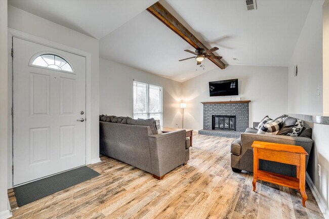 10932 Copperfield Dr in Pineville, NC - Building Photo - Building Photo
