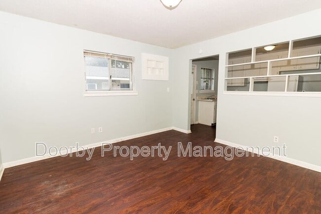 1102 N Hawthorne St in Chattanooga, TN - Building Photo - Building Photo