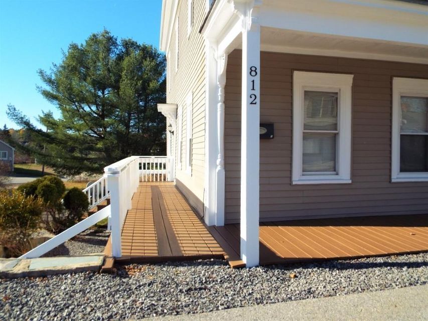 812 Gray Rd, Unit 2 in Gorham, ME - Building Photo