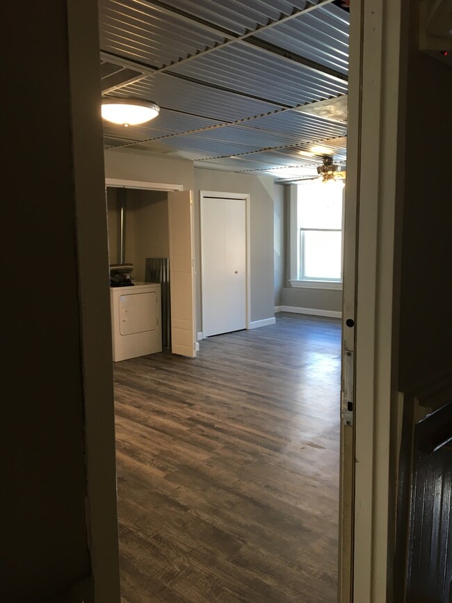 408 N Main St, Unit 408