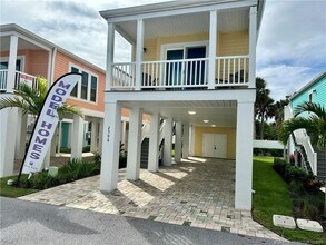2506 Heron Way in Jensen Beach, FL - Building Photo - Building Photo