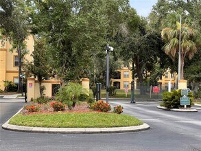 5620 Pinnacle Heights Cir in Tampa, FL - Building Photo - Building Photo