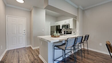 Highland Luxury Living in Lewisville, TX - Building Photo - Building Photo