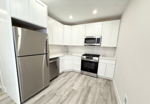 10 Cawfield St, Unit 1 in Boston, MA - Building Photo