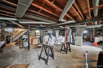 660 Cleveland Dr, Unit 4B Upper in Cheektowaga, NY - Foto de edificio - Building Photo