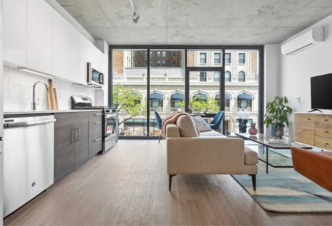 property at 4577 N Sheridan Rd