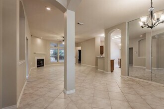 12112 La Salle River Rd in Conroe, TX - Building Photo - Building Photo