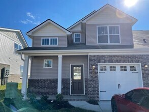 341 Casper Dr in Spring Hill, TN - Foto de edificio - Building Photo