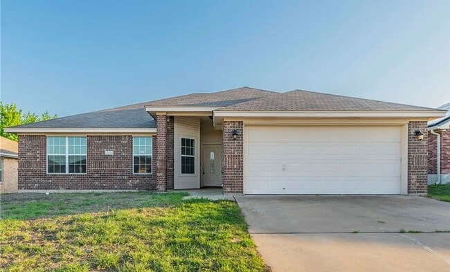 property at 3508 Dewitt County Ct