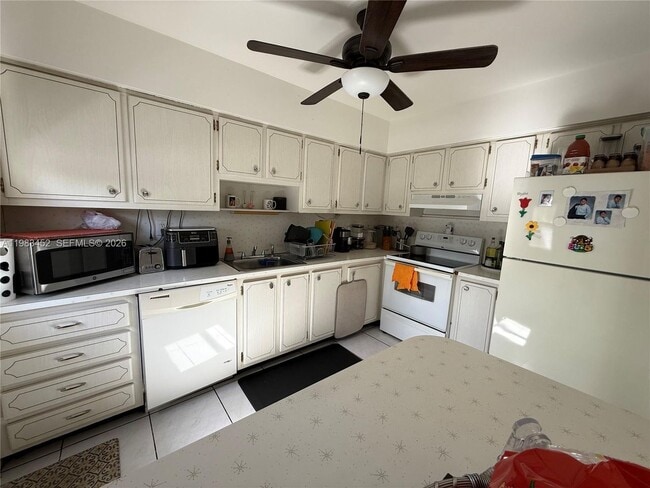 property at 705 NE 92nd St