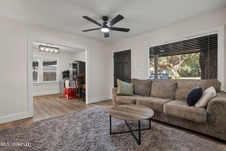 222 Benachi Ave in Biloxi, MS - Building Photo - Building Photo