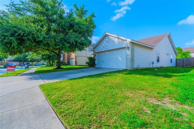 21210 Pinewalk Brook Ln in Spring, TX - Building Photo - Building Photo