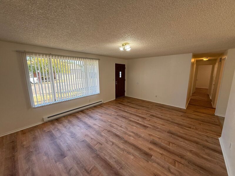 2780 Ladd Ave NE in Salem, OR - Foto de edificio