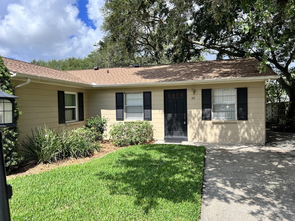 112 Horst Rd in Brandon, FL - Building Photo