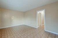 5220 Chapman St photo'