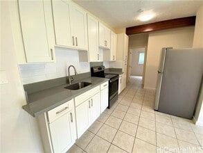 3339 Manoa Rd in Honolulu, HI - Building Photo - Building Photo