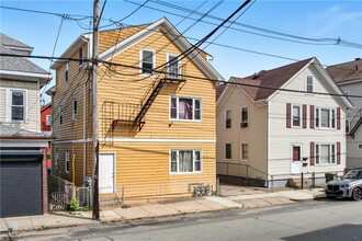 555 Branch Ave in Providence, RI - Building Photo - Building Photo