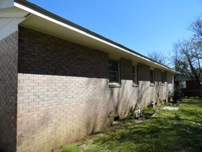 1834 Dewsberry Pl in Fayetteville, NC - Building Photo - Building Photo