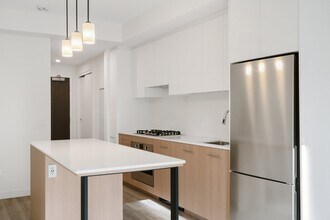 730-502 2 Ave SW in Calgary, AB - Building Photo - Building Photo