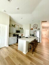 5670 Arlington River Dr in Lakeland, FL - Building Photo - Building Photo