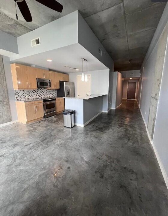 335 W Ponce de Leon Ave in Decatur, GA - Building Photo