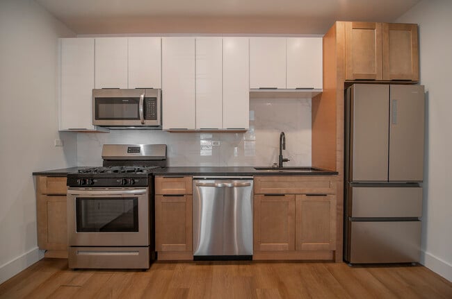 1456 N Kedzie Ave in Chicago, IL - Building Photo - Building Photo