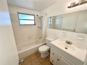 5829 Embay Ave in New Port Richey, FL - Building Photo - Building Photo