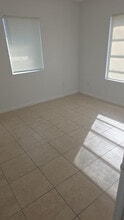 5241 Mayo St in Hollywood, FL - Building Photo - Building Photo