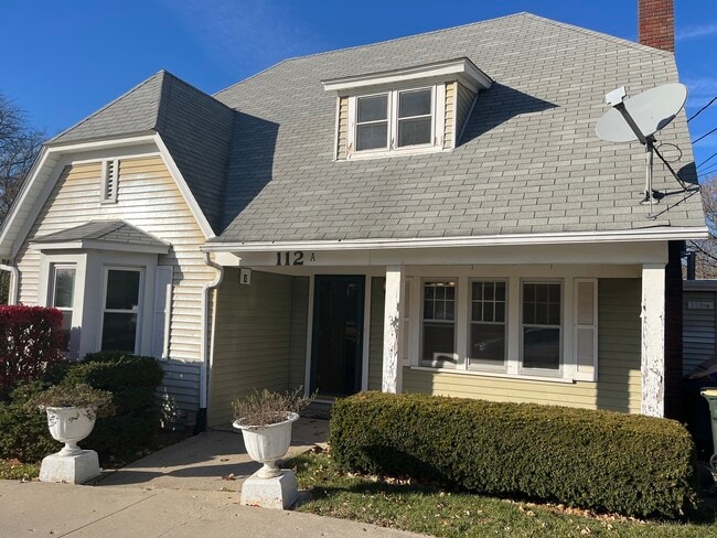 property at 112 Chicago Rd