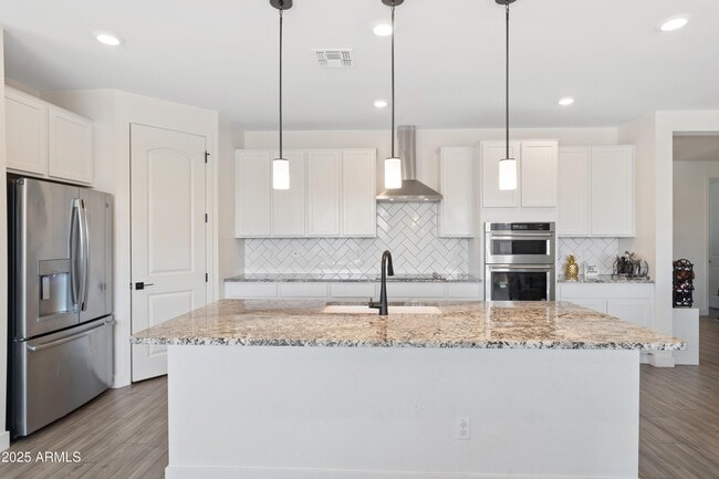 property at 7352 S Briarwood Ln