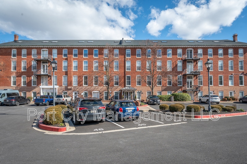 2639 Boston St in Baltimore, MD - Building Photo