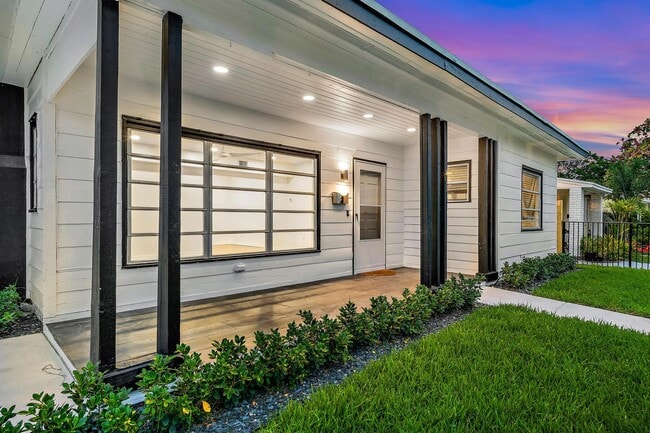 931 33rd St in West Palm Beach, FL - Building Photo - Building Photo