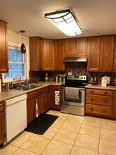 3155 Lakeshore Dr in Tallahassee, FL - Building Photo - Building Photo