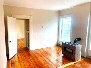 3 Cushing St in Winterport, ME - Building Photo - Building Photo