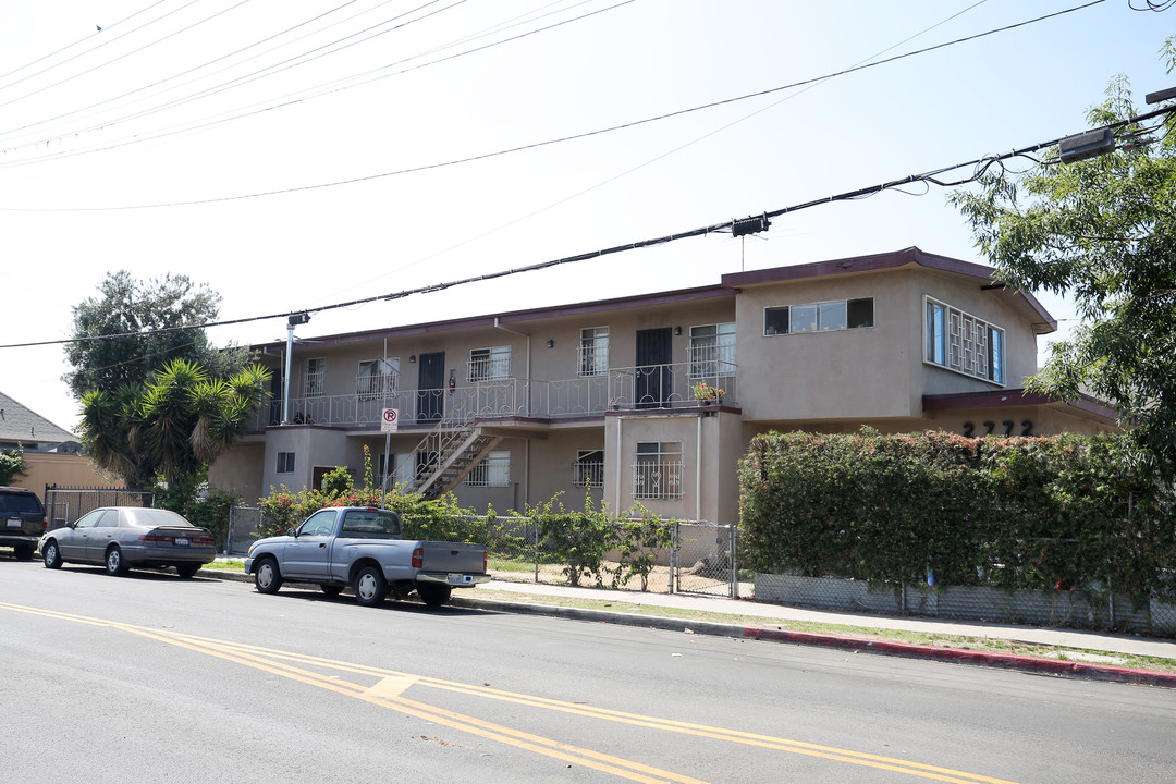 2772 W 12th St in Los Angeles, CA - Building Photo