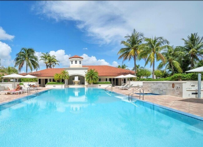 property at 20000 E Country Club Dr