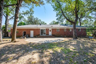 1615 Culpepper Cir in Charleston, SC - Building Photo