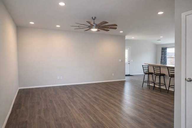 1308 Isabella Dr in Edmond, OK - Building Photo - Building Photo