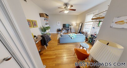 13 Pleasant St in Cambridge, MA - Building Photo - Building Photo