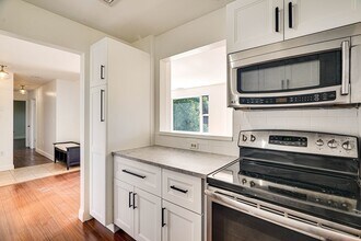 289 Essex St in Salem, MA - Building Photo - Building Photo