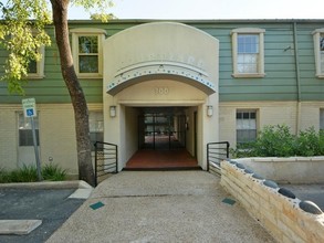 Courtyard in Austin, TX - Building Photo - Building Photo