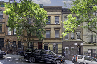 632 West 138th Street in New York, NY - Foto de edificio - Building Photo