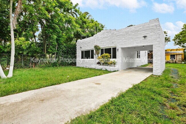 7770 NW 9th Ave in Miami, FL - Building Photo - Building Photo
